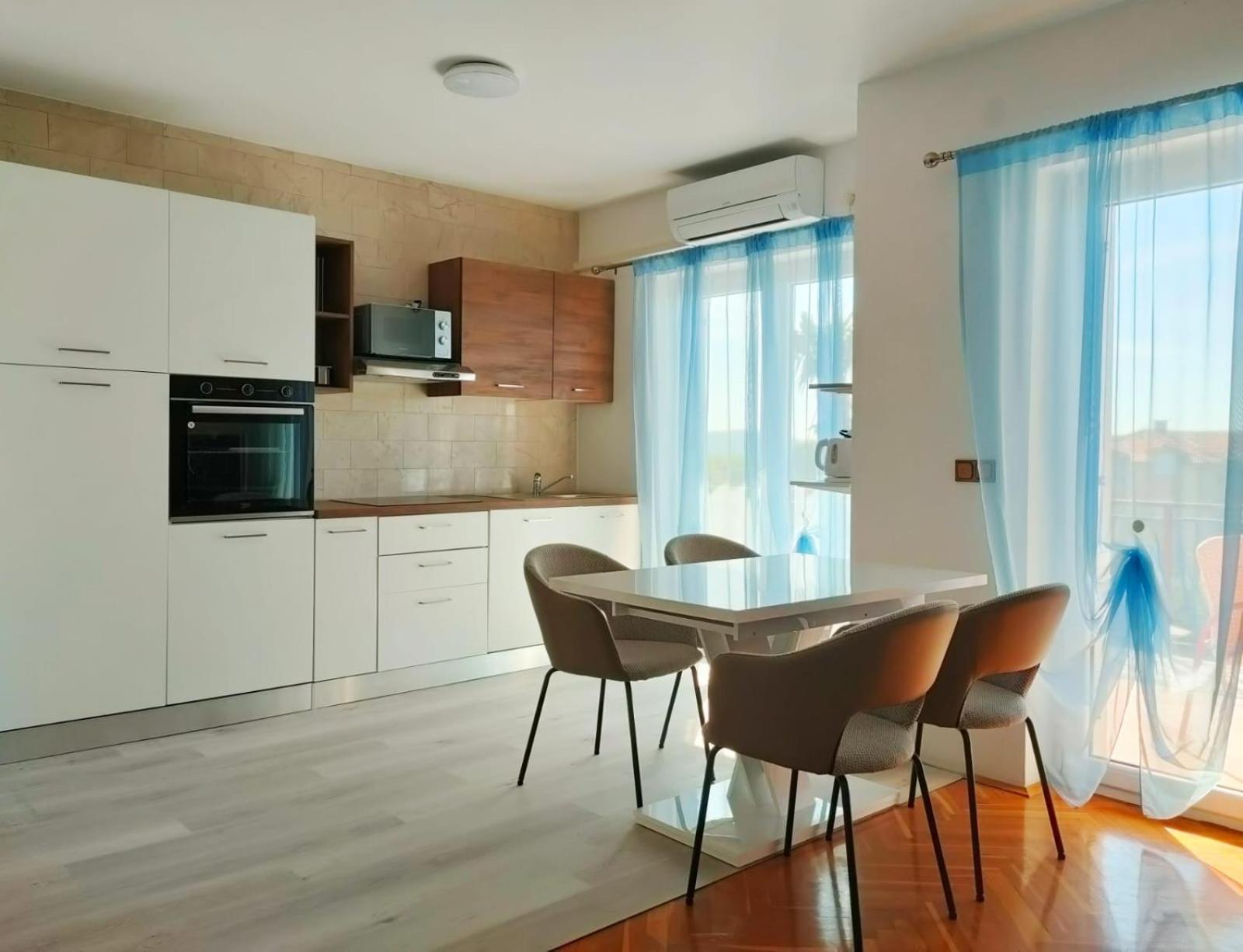 Skajla Apartments 메덜린 외부 사진
