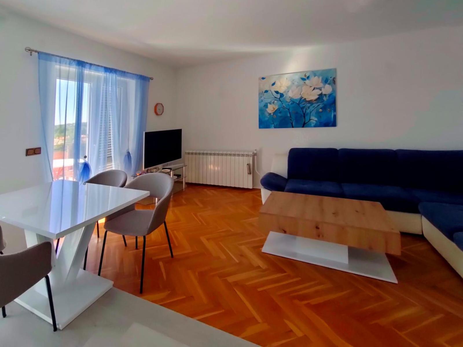 Skajla Apartments 메덜린 외부 사진
